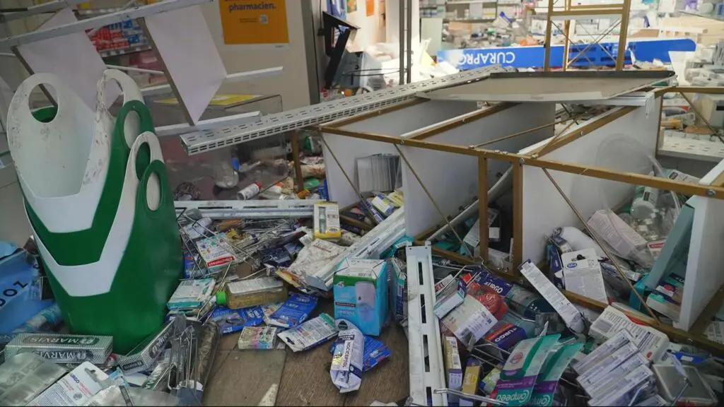 Franța, sub șoc: Comercianții numără pagubele după valul de violențe urbane