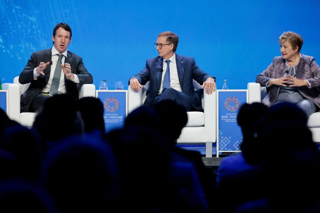Întâlnirile IMF și Băncii Mondiale: Riscuri globale și promisiunile AI